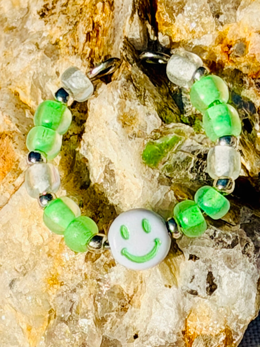 Do Stuff Adjustable Glow Smiley Ring